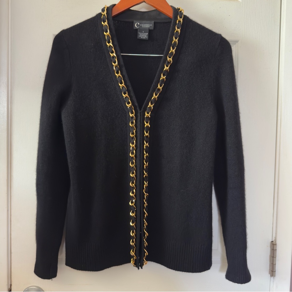 Bloomingdale’s 100% Cashmere Sweater – Chain-Trimmed L Large